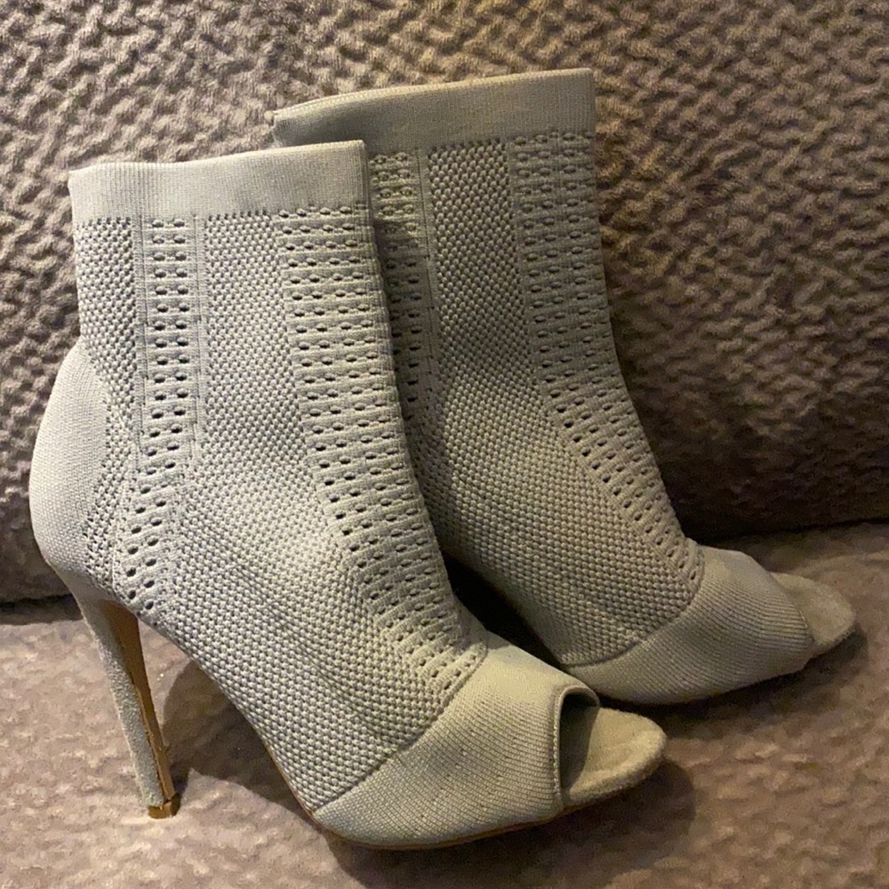 Knit peep toe booties
